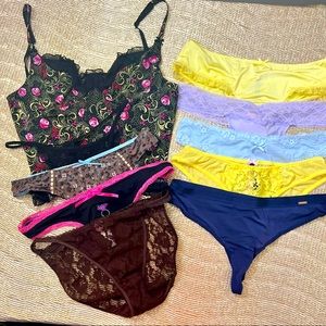 Vintage Lingerie Lot - size Large